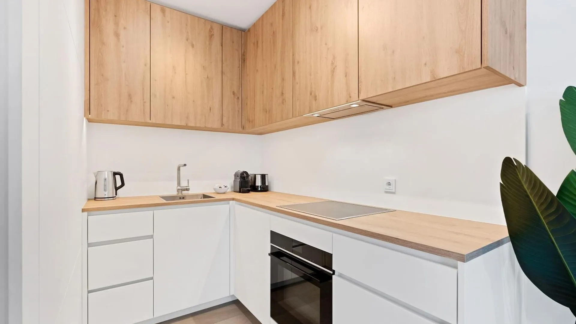 Luxurious 1-Br Apt In Gasperich, Luxembourg Apartment